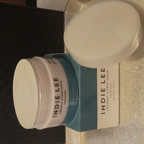 indie Lee Other - Indie Lee coconut citrus scrub